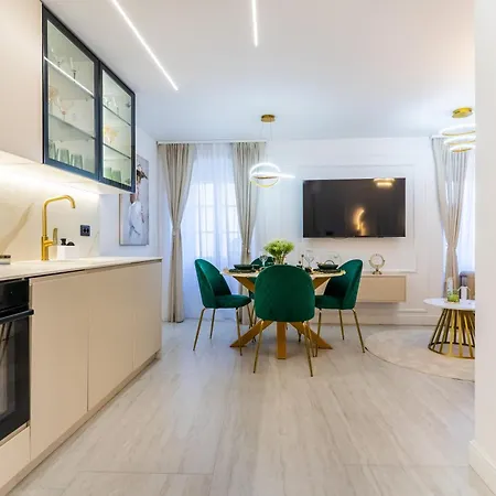 Apartament Inar